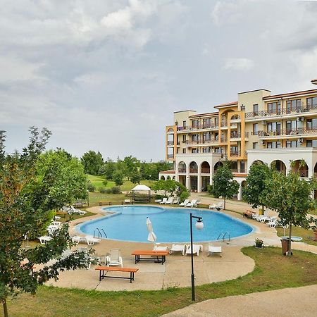Lighthouse Golf Apart Complex&Villas Balchik Eksteriør billede