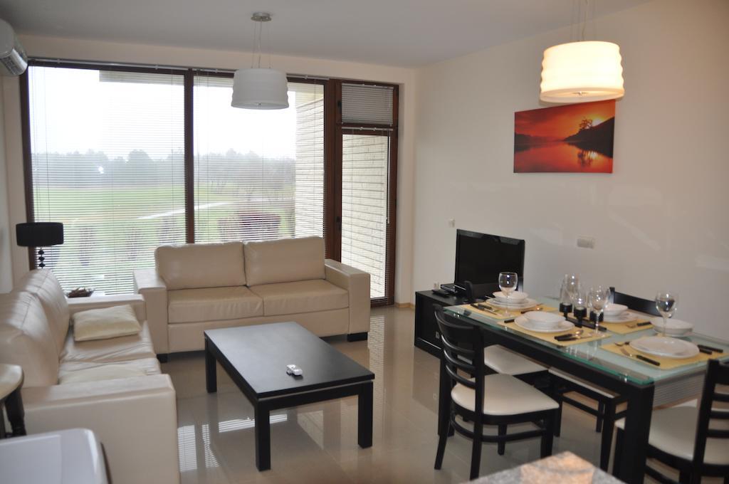 Lighthouse Golf Apart Complex&Villas Balchik Værelse billede