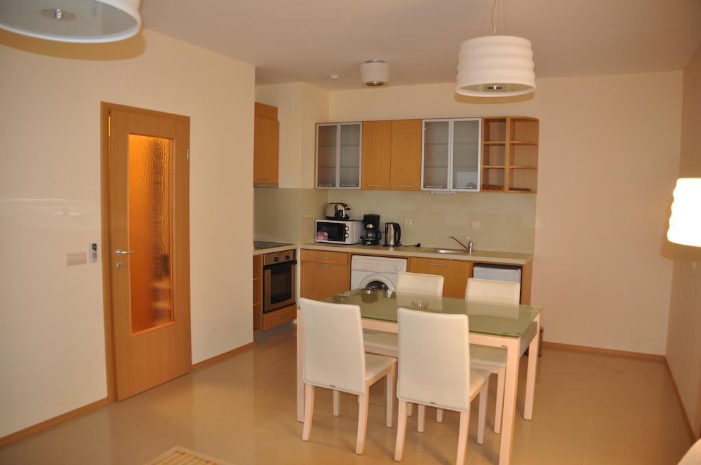 Lighthouse Golf Apart Complex&Villas Balchik Værelse billede