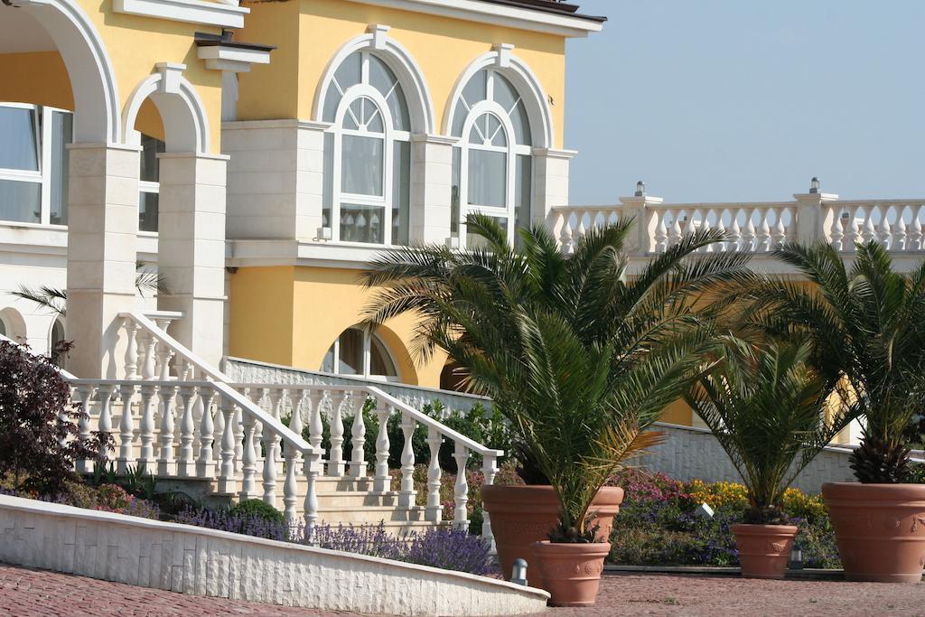 Lighthouse Golf Apart Complex&Villas Balchik Eksteriør billede